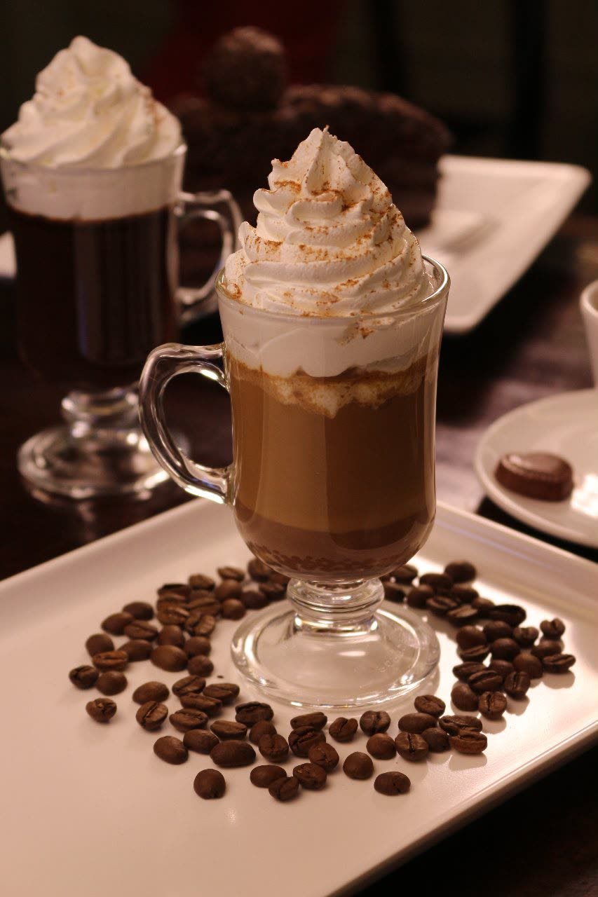 Cappuccino com chantilly